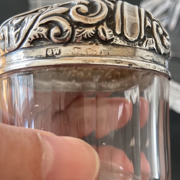 Antique Dresser Jar - Picture 6 of 13